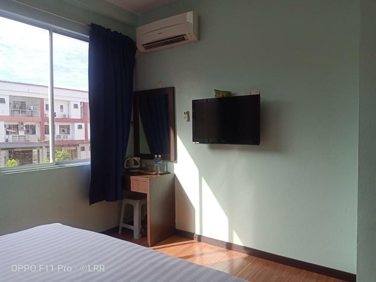 Salim Inn Сібу Екстер'єр фото